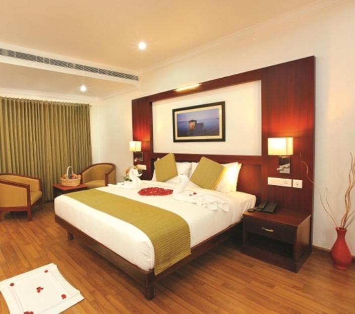 Hotel Raj Regency Nilamel Exterior photo