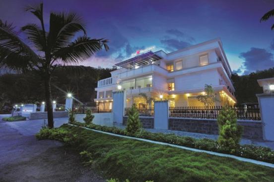 Hotel Raj Regency Nilamel Exterior photo